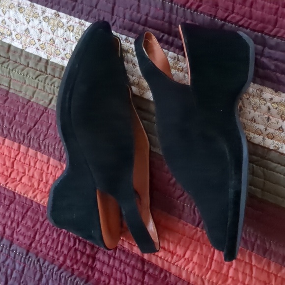 L'AMOUR DES PIEDS* Cloud like memory foam genuine suede leather heels - Picture 11 of 15